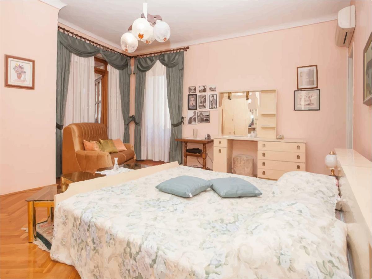 Apartment Carera Rovinj Exteriör bild